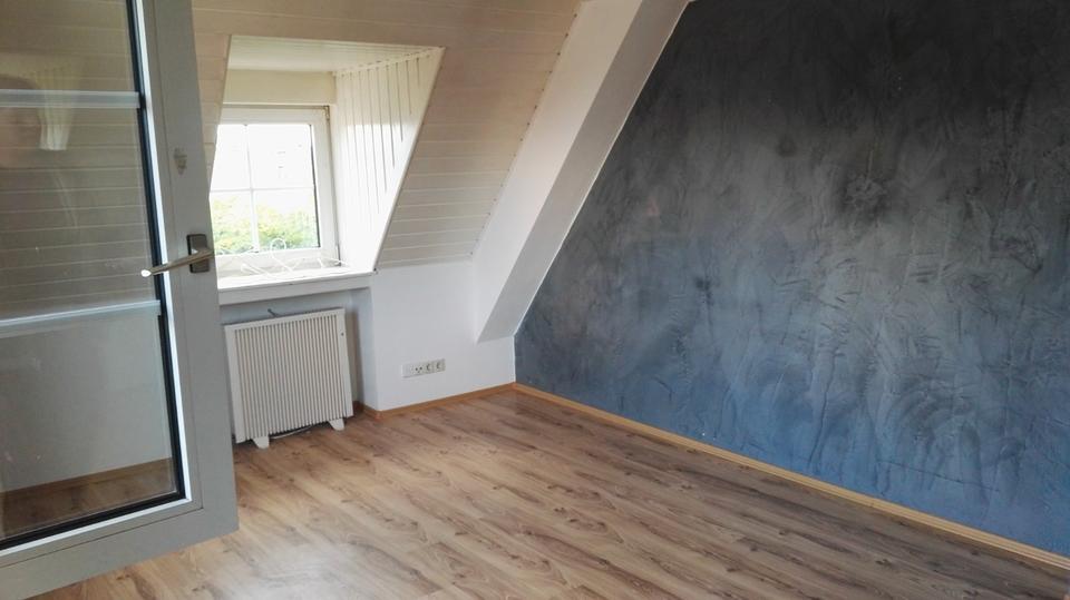 Dachgeschoßwohnung Winterlingen - 3 Zimmer, 75 m&sup2;, 570&euro; | Angebot:25394824