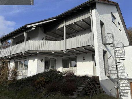 Etagenwohnung Deggendorf - 4 Zimmer, 128 m&sup2;, 10&euro; | Angebot:26097073