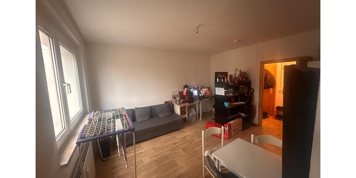 Etagenwohnung Eisenberg - 1.5 Zimmer, 32 m&sup2;, 220&euro; | Angebot:25103945
