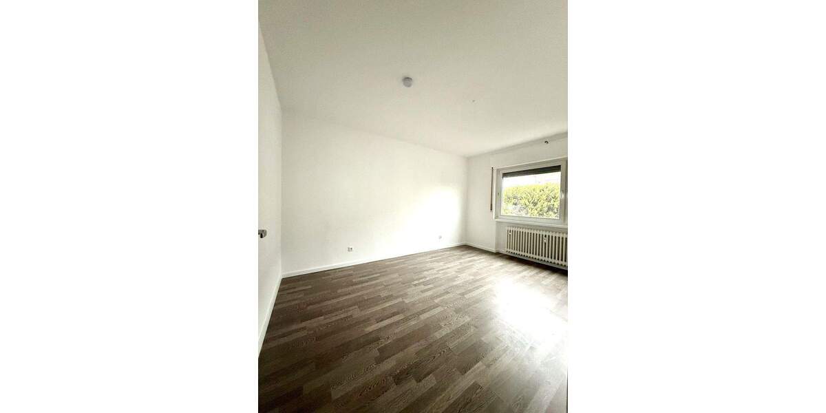 Hier beginnt Ihr neues Kapitel - traumhafte Sanierung in Eggenstein 4 zimmer