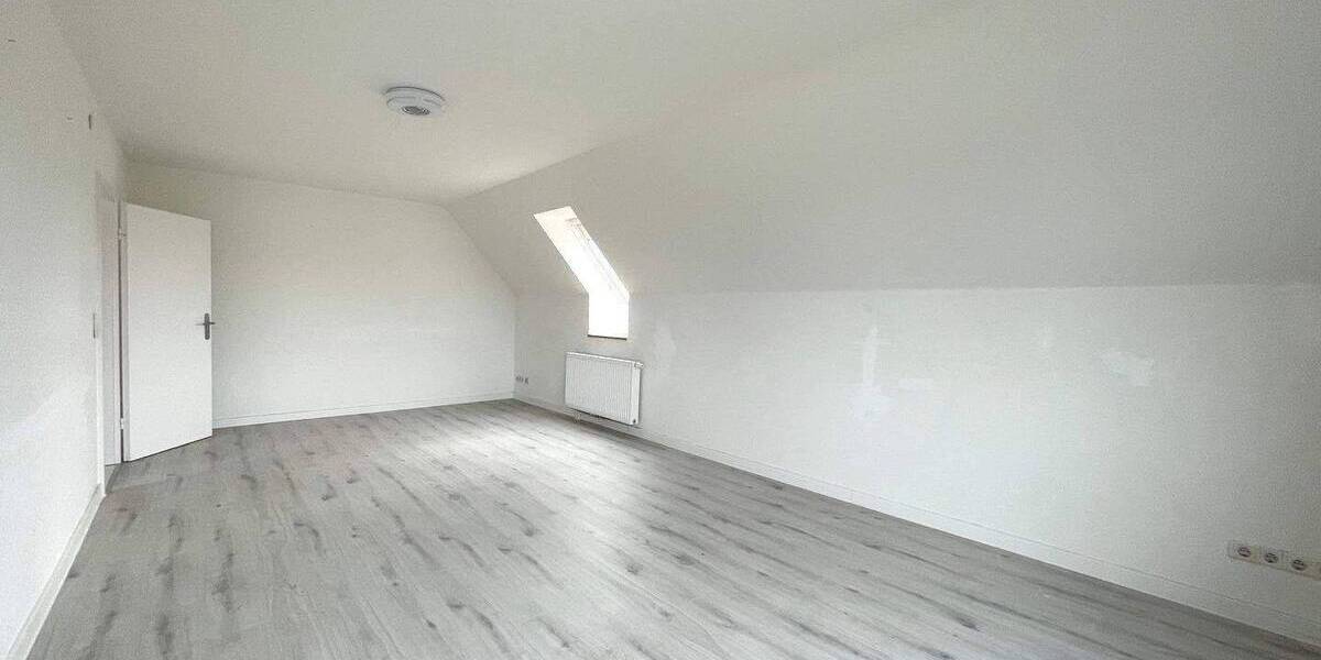 Etagenwohnung Oldendorf - 4 Zimmer, 76 m&sup2;, 852&euro; | Angebot:26488072