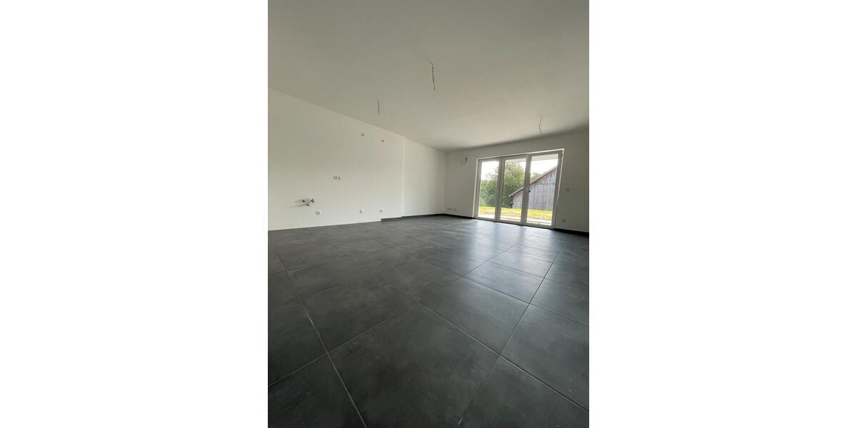 Erdgeschoßwohnung Pfarrkirchen - 3 Zimmer, 80 m&sup2;, 1.050&euro; | Angebot:24864254