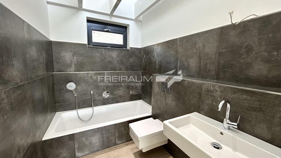 Maisonettenwohnung Siegen - 4 Zimmer, 190 m&sup2;, 2.000&euro; | Angebot:26496310