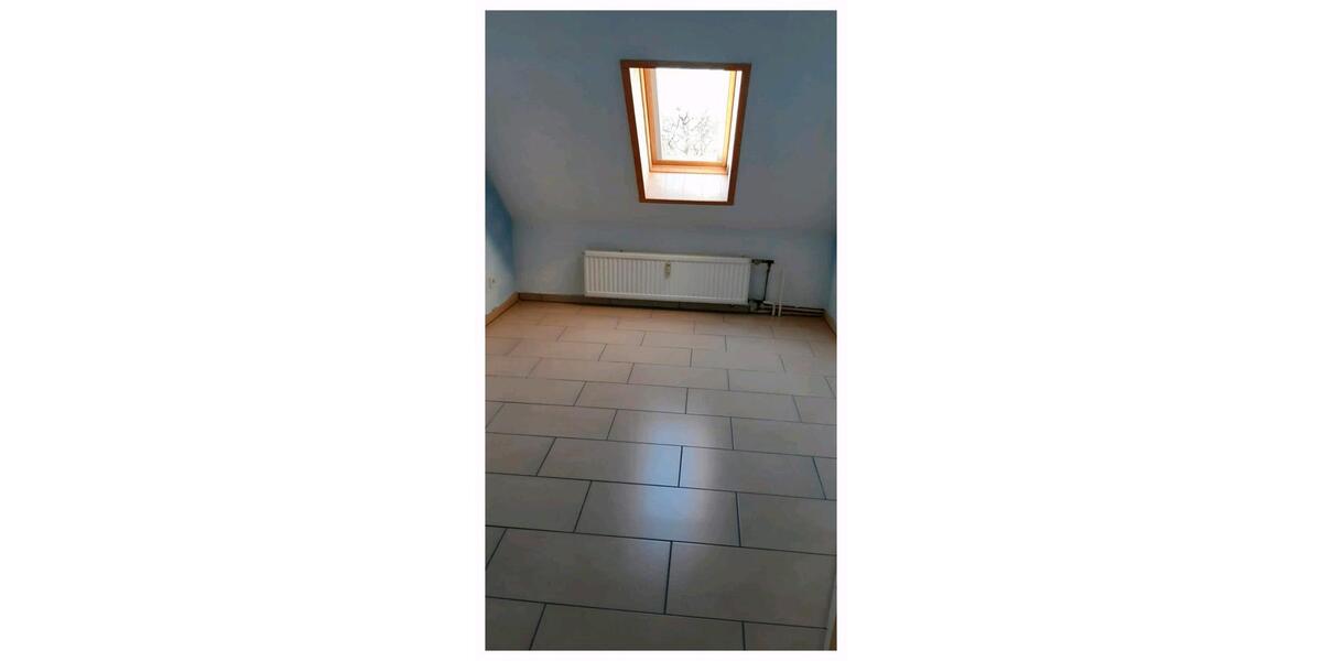 Dachgeschoßwohnung Hofgeismar - 4.5 Zimmer, 100 m&sup2;, 780&euro; | Angebot:25971731
