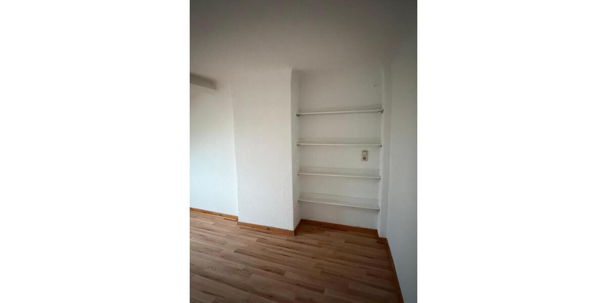 Dachgeschoßwohnung Aachen Aachen-Mitte - 1 Zimmer, 1 m&sup2;, 395&euro; | Angebot:24803276
