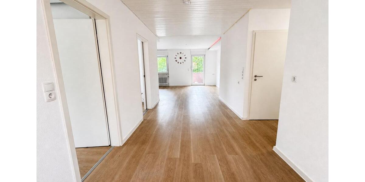 Etagenwohnung Walheim - 4 Zimmer, 92 m&sup2;, 1.650&euro; | Angebot:26448463
