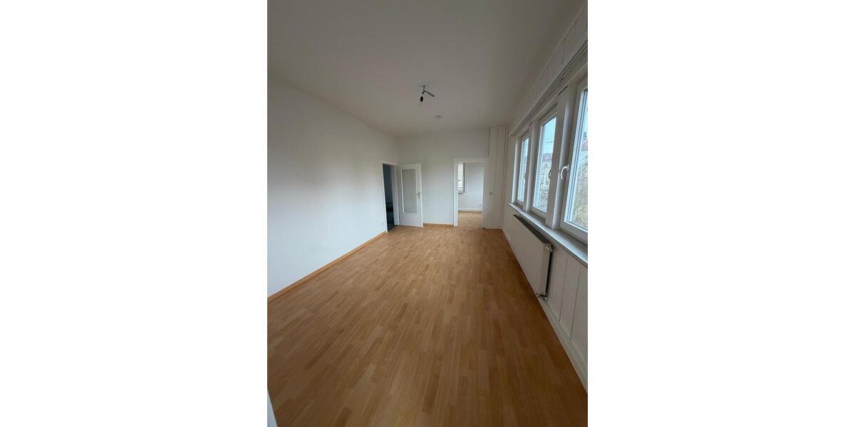 Etagenwohnung Neustadt bei Coburg - 4 Zimmer, 80 m&sup2;, 600&euro; | Angebot:25843207