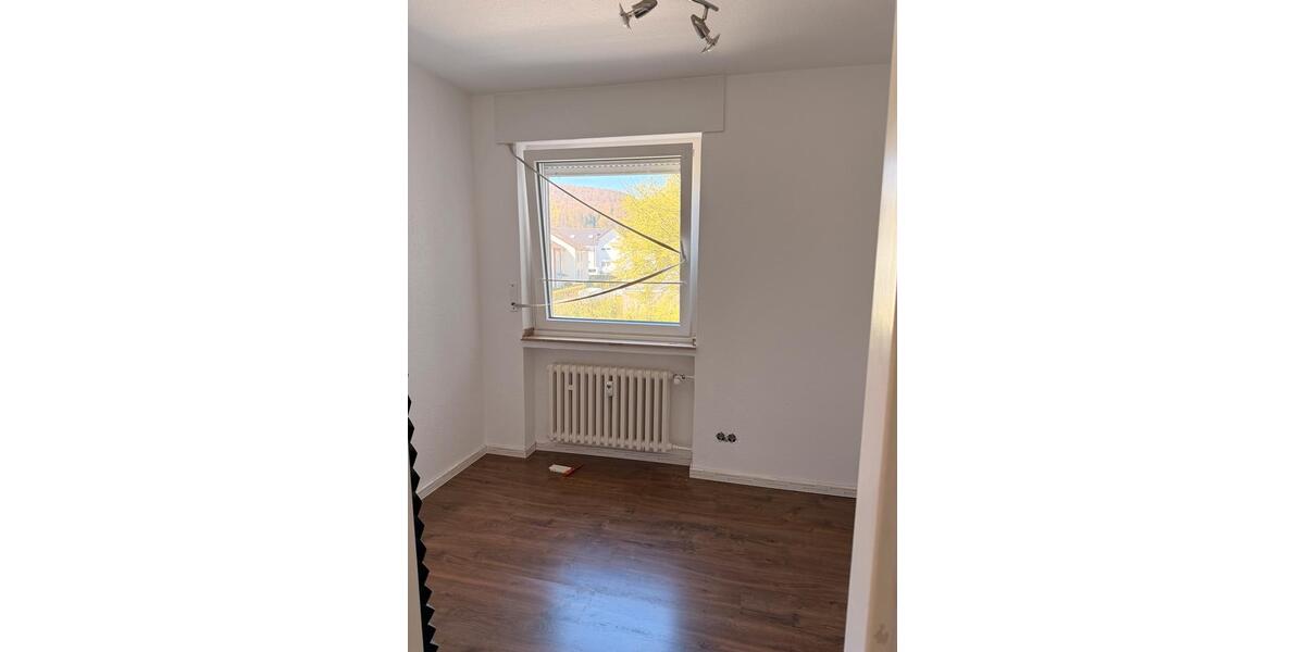 Etagenwohnung Bad Driburg - 3 Zimmer, 81 m&sup2;, 720&euro; | Angebot:26656129
