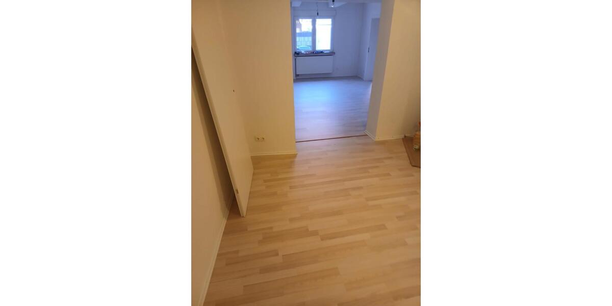 Reihenhaus Gronau (Leine) - 5 Zimmer, 160 m&sup2;, 1.100&euro; | Angebot:25049158