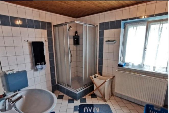 Einfamilienhaus Deggendorf - 5 Zimmer, 107 m&sup2;, 1.200&euro; | Angebot:26218228