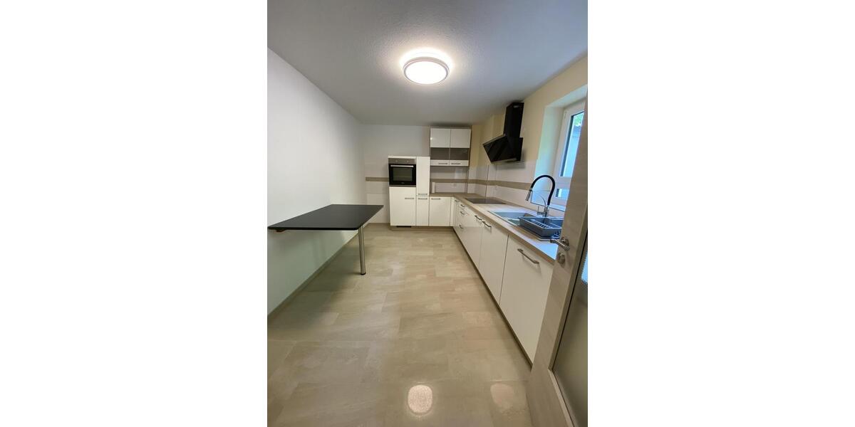 Wohnen auf Zeit Wiesbaden Schierstein - 3 Zimmer, 95 m&sup2;, 1.650&euro; | Angebot:25083051