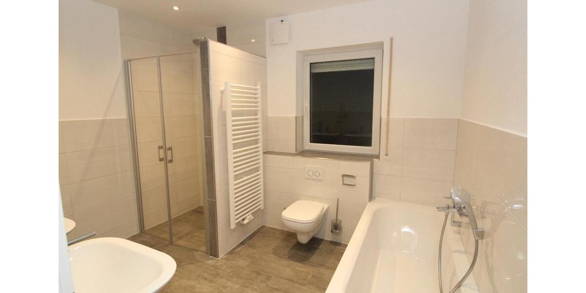 Terrassenwohnung Hutthurm - 2 Zimmer, 125 m&sup2;, 1.045&euro; | Angebot:25920581