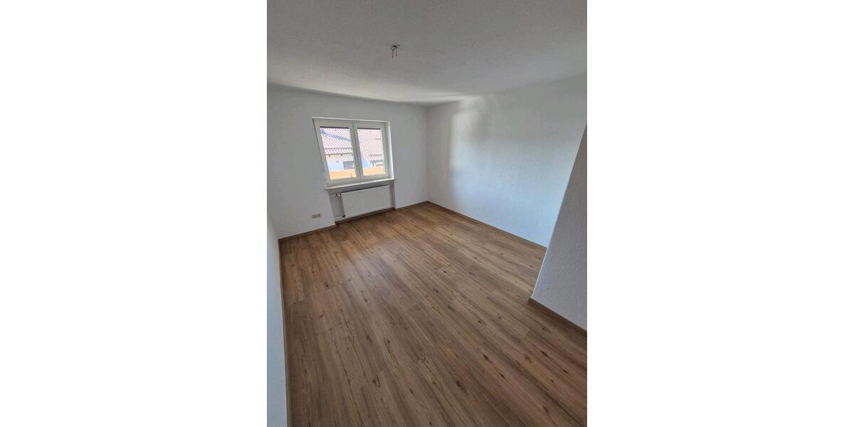 Erdgeschoßwohnung Bad Griesbach im Rottal - 3 Zimmer, 130 m&sup2;, 1.150&euro; | Angebot:25992265