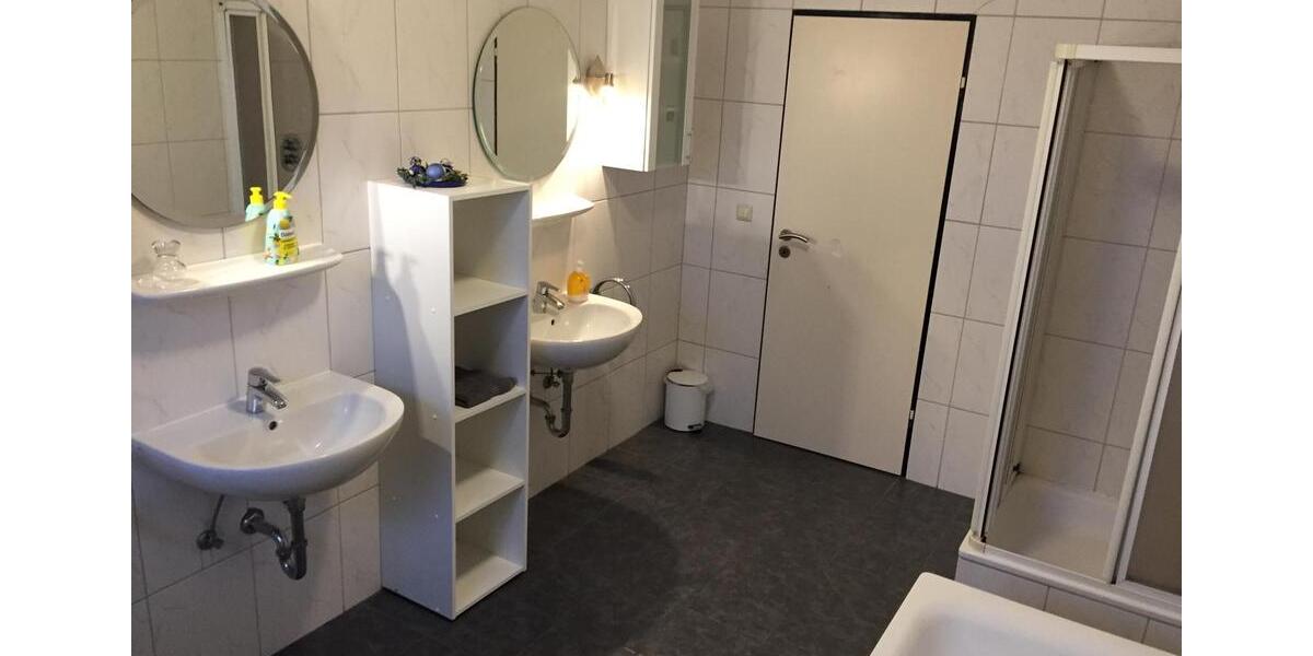 Etagenwohnung Haren (Ems) - 6 Zimmer, 100 m&sup2;, 25&euro; | Angebot:26648724