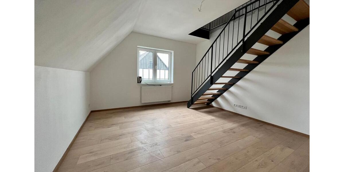 Dachgeschoßwohnung Schmallenberg - 4 Zimmer, 110 m&sup2;, 880&euro; | Angebot:26586364