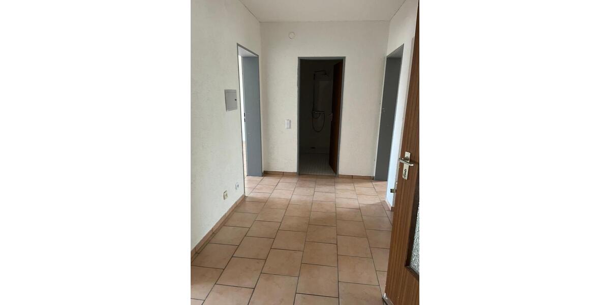 Dachgeschoßwohnung Neunkirchen - 3 Zimmer, 86 m&sup2;, 950&euro; | Angebot:24863827