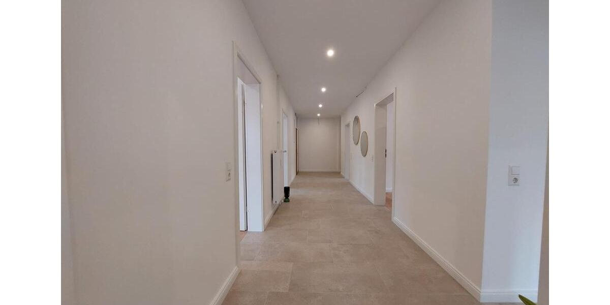 Etagenwohnung Tuttlingen - 4 Zimmer, 138 m&sup2;, 1.500&euro; | Angebot:26502002