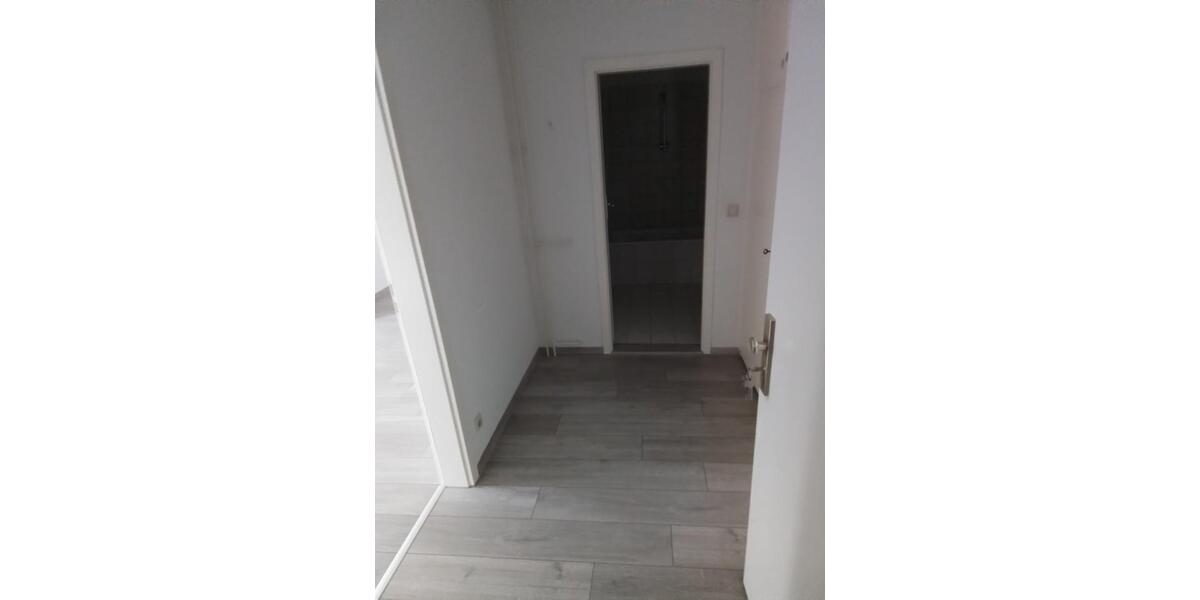 Etagenwohnung Wolfsburg - 1 Zimmer, 48 m&sup2;, 420&euro; | Angebot:24707056