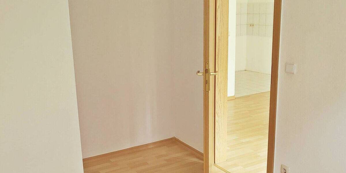 Etagenwohnung Pampow - 2 Zimmer, 50 m&sup2;, 525&euro; | Angebot:26902575