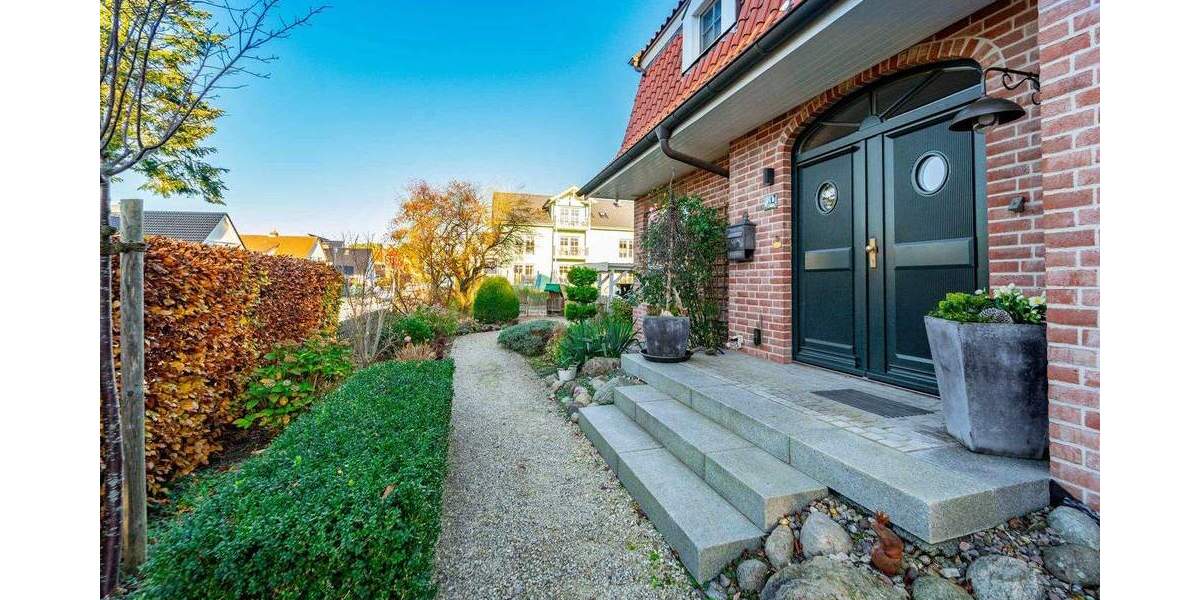 Einfamilienhaus Timmendorfer Strand - 6 Zimmer, 220 m&sup2;, 3.600&euro; | Angebot:24810300