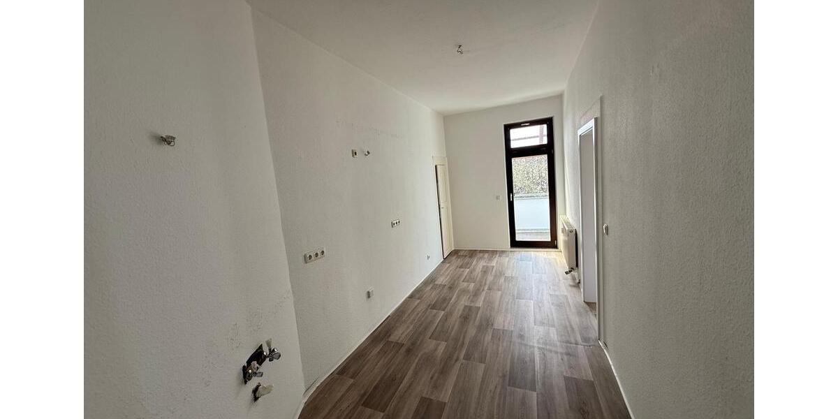 Dachgeschoßwohnung Greiz - 3 Zimmer, 65 m&sup2;, 325&euro; | Angebot:26070754