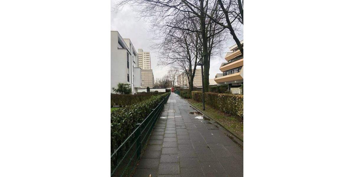 Etagenwohnung Köln Bocklemünd/Mengenich - 3 Zimmer, 96 m&sup2;, 1.445&euro; | Angebot:26036906