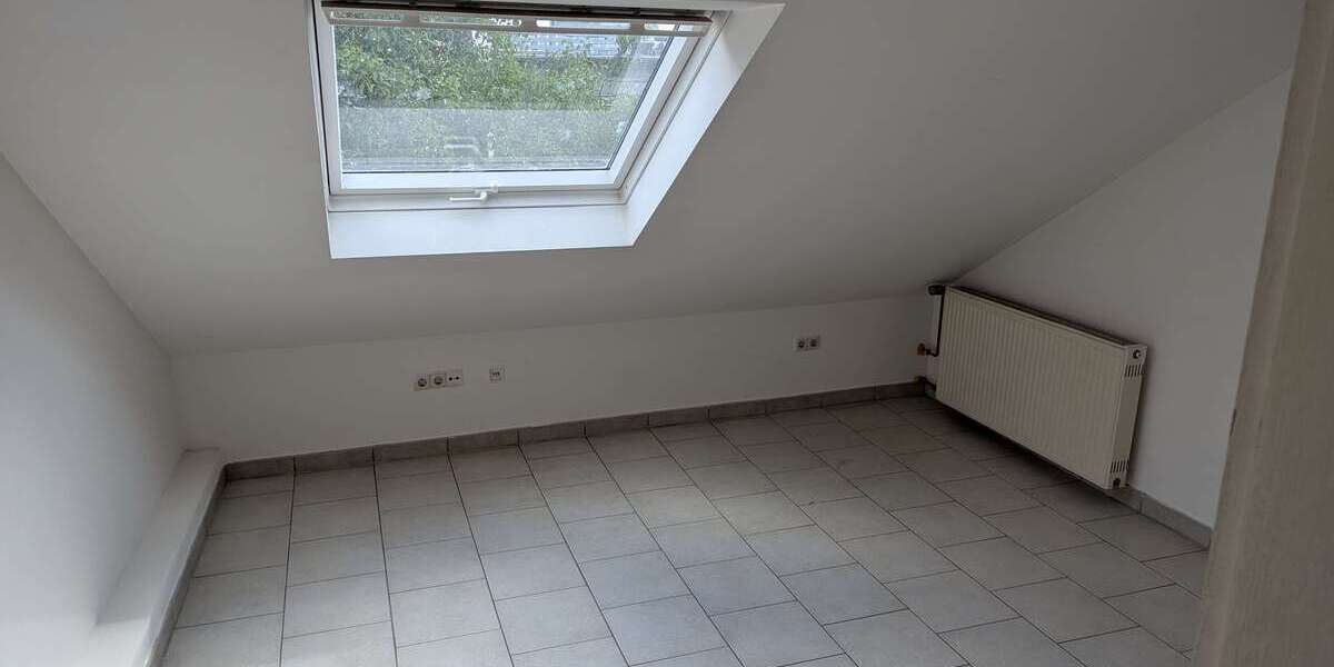 Etagenwohnung Leverkusen - 2 Zimmer, 65 m&sup2;, 625&euro; | Angebot:26632864