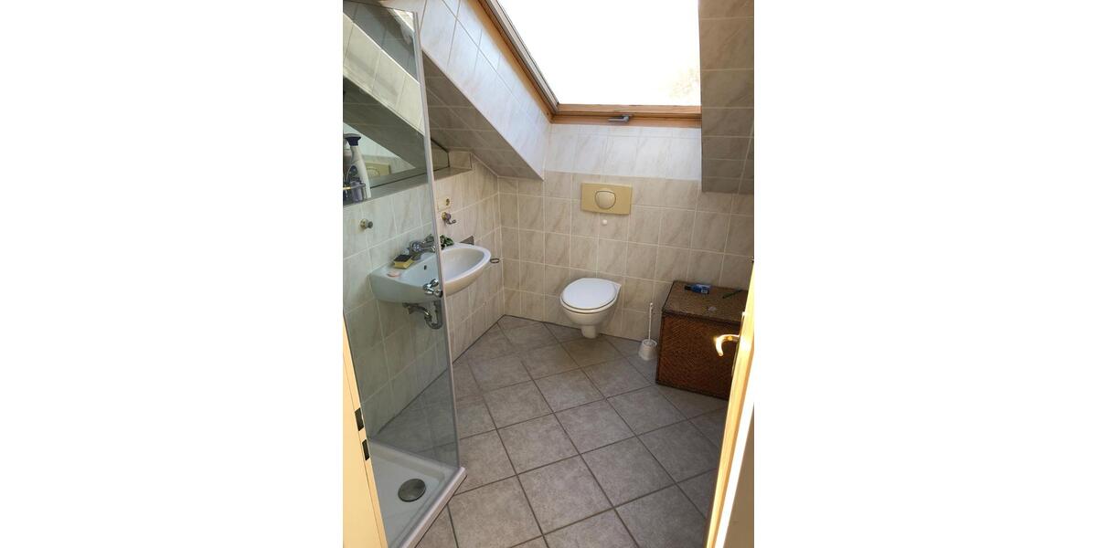 Dachgeschoßwohnung Kleinmachnow - 2 Zimmer, 43 m&sup2;, 929&euro; | Angebot:26096108