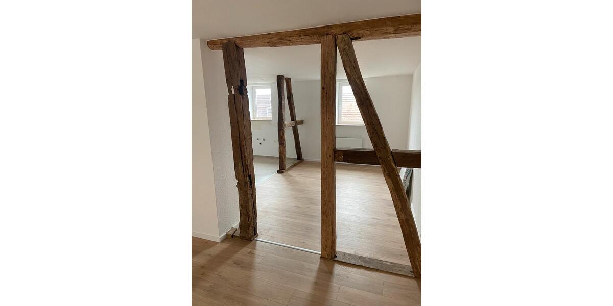 Einfamilienhaus Dransfeld - 7 Zimmer, 180 m&sup2;, 1.500&euro; | Angebot:26004342