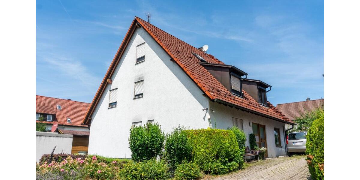 3-Zimmer-Maisonette-Wohnung mit TV, Wlan, Küche mit Essplatz, Galerie, BadWc, Waschmaschine, Parkplatz und Balkon 3 zimmer