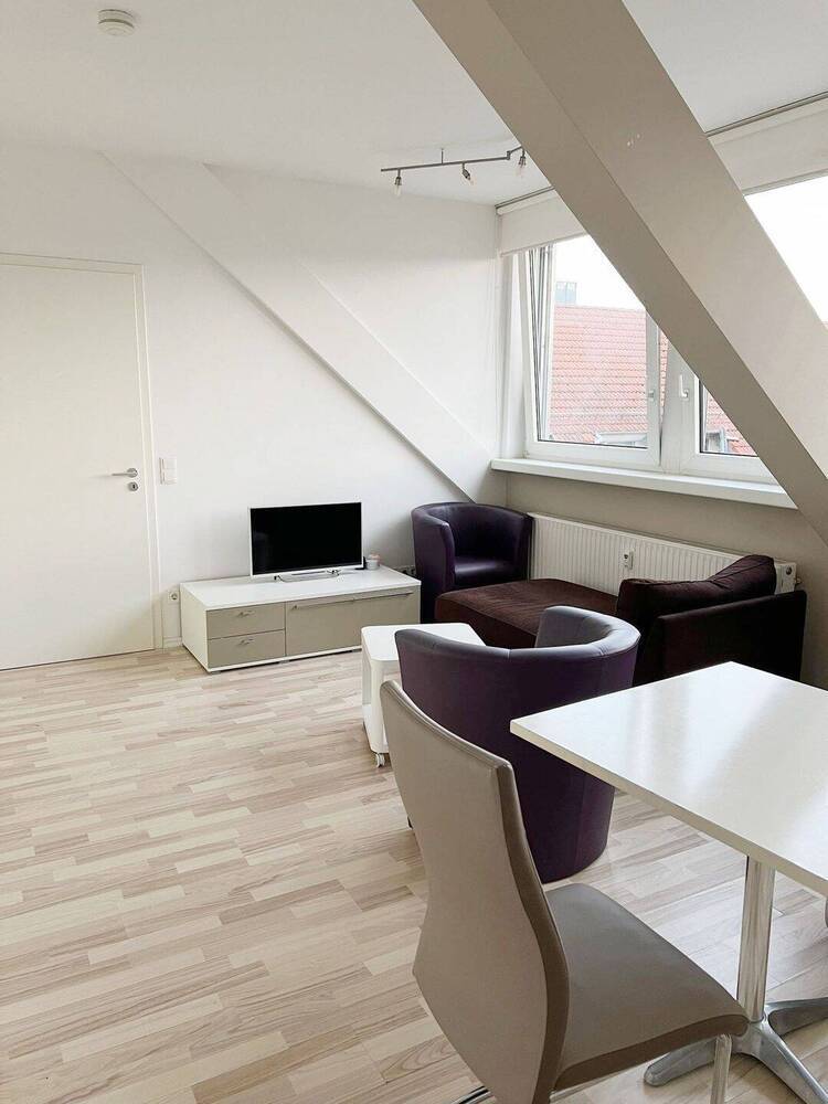 2 Zi Apartment - Modern möbliertes Apartment an der Stadtgrenze