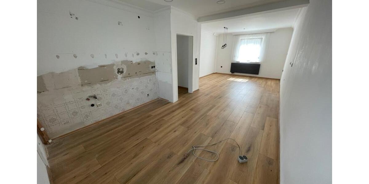Etagenwohnung Plettenberg - 4 Zimmer, 115 m&sup2;, 700&euro; | Angebot:26250305