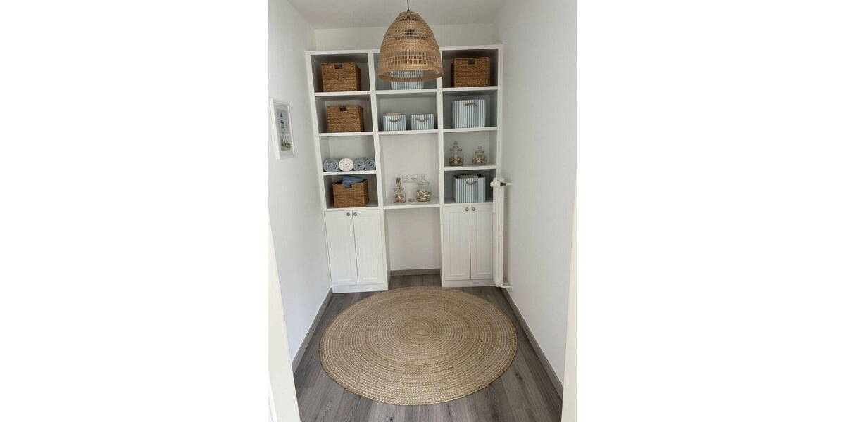 Etagenwohnung Düsseldorf Oberkassel - 2 Zimmer, 72 m&sup2;, 1.051&euro; | Angebot:26329682