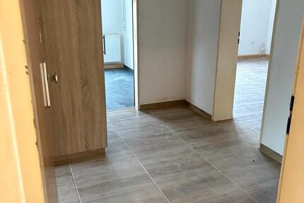 Wohnung Erlenbach am Main - 3 Zimmer, 74 m&sup2;, 650&euro; | Angebot:23813531