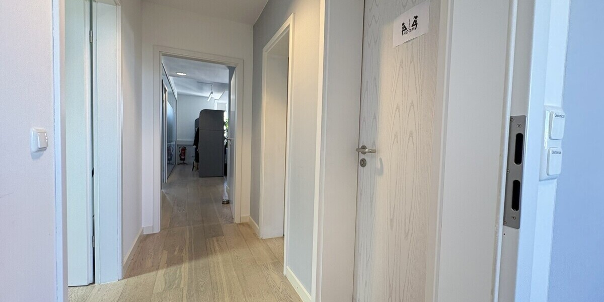 Provisionsfrei! Nachmieter gesucht für modernes, lichtdurchflutetes Büro mit 7 Räumen in Freimann - Gewerbeobjekt München Schwabing-Freimann | Angebot:26998572