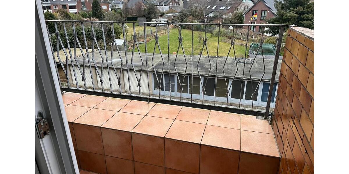 Dachgeschoßwohnung Meerbusch Kierst - 4 Zimmer, 85 m&sup2;, 1.067&euro; | Angebot:24717276