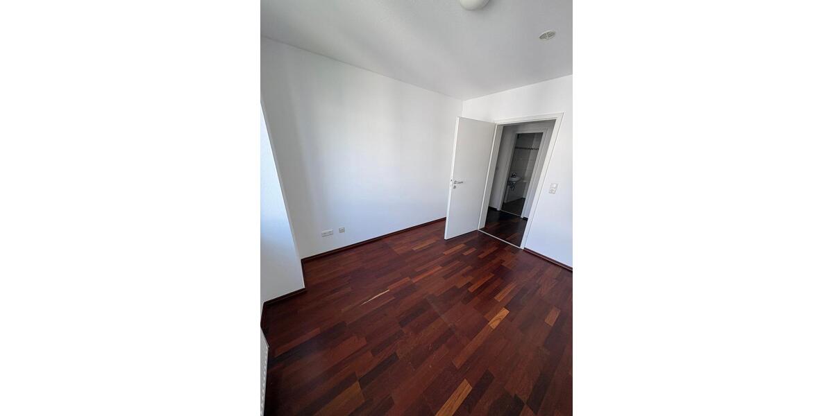 Etagenwohnung Darmstadt Darmstadt-West - 3 Zimmer, 84 m&sup2;, 1.400&euro; | Angebot:26516599