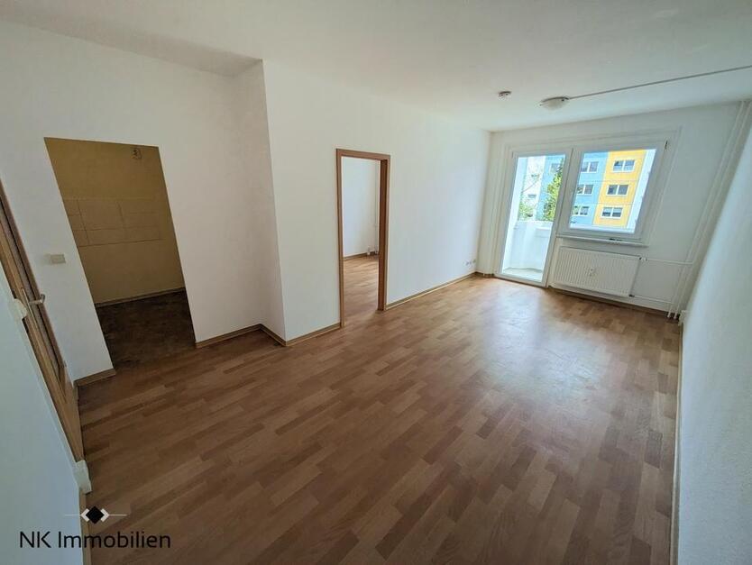 ++ gemütliche, neue 3-Raum Wohnung mit Balkon - beste Wohnlage in Limbach-Oberfrohna ++