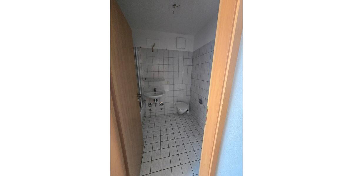 Etagenwohnung Burg - 1 Zimmer, 42 m&sup2;, 305&euro; | Angebot:26355966