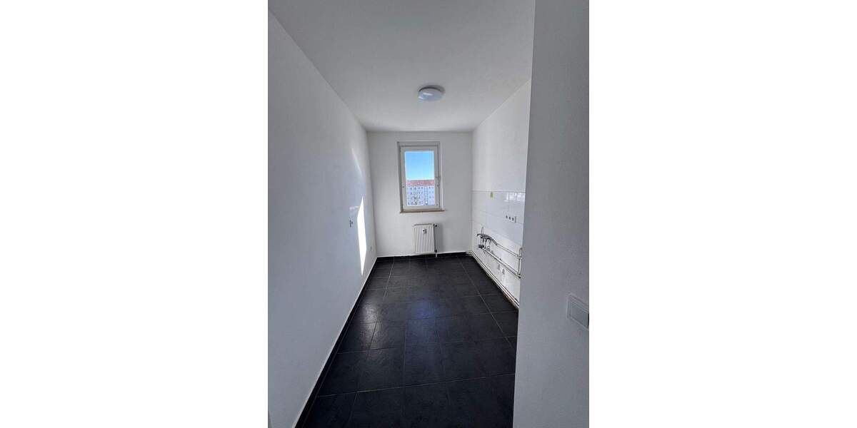 Etagenwohnung Bitterfeld-Wolfen Wolfen - 4 Zimmer, 70 m&sup2;, 490&euro; | Angebot:25664852