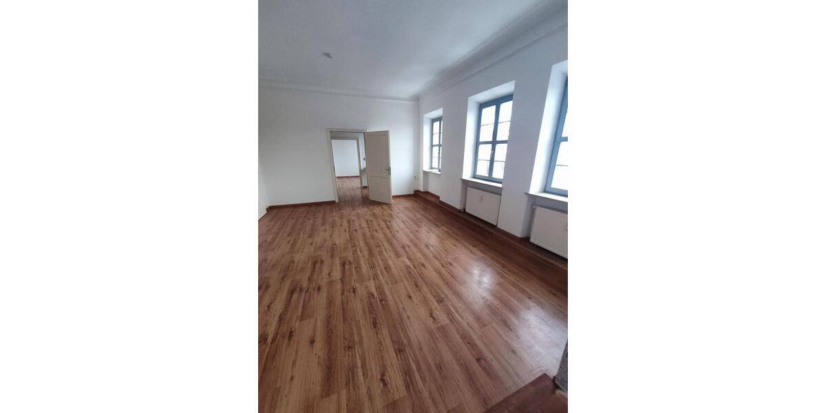 Etagenwohnung Wermsdorf - 3 Zimmer, 83 m&sup2;, 550&euro; | Angebot:26058020