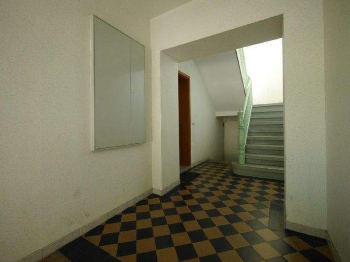 BESICHTIGUNG AM 23.10.25 | 2-Zimmer im DG auf 39qm | Stellplatz | meroplan Immobilien GmbH 2 zimmer