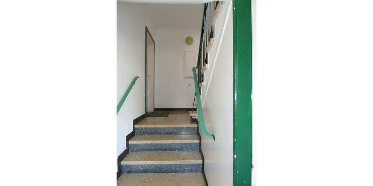 Etagenwohnung Hameln Nordstadt - 3 Zimmer, 81 m&sup2;, 735&euro; | Angebot:24711901