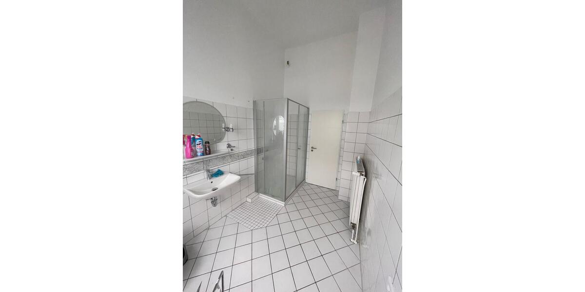 Erdgeschoßwohnung Oldenburg Ziegelhof - 1 Zimmer, 90 m&sup2;, 550&euro; | Angebot:25640685