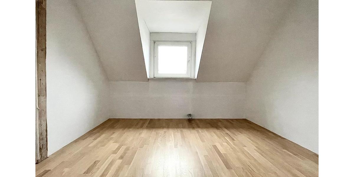 Dachgeschoßwohnung Bielefeld Stieghorst - 2.5 Zimmer, 47 m&sup2;, 920&euro; | Angebot:26690666
