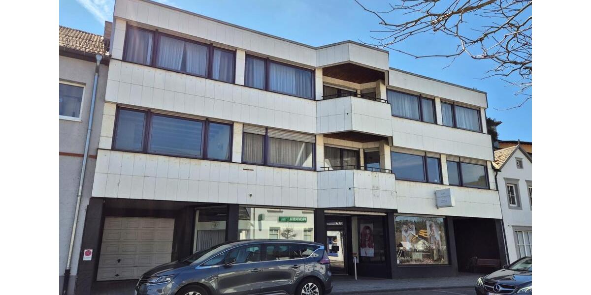Etagenwohnung Walsdorf - 6 Zimmer, 210 m&sup2;, 1.150&euro; | Angebot:22152708