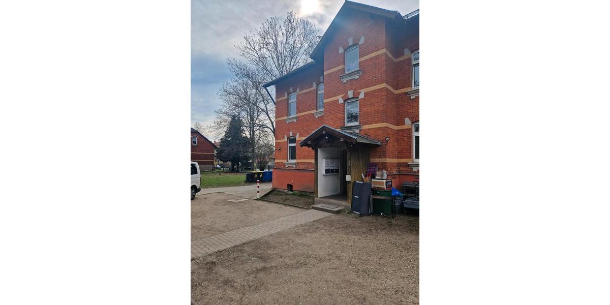 Erdgeschoßwohnung Bad Lauchstädt - 4 Zimmer, 85 m&sup2;, 850&euro; | Angebot:26549774
