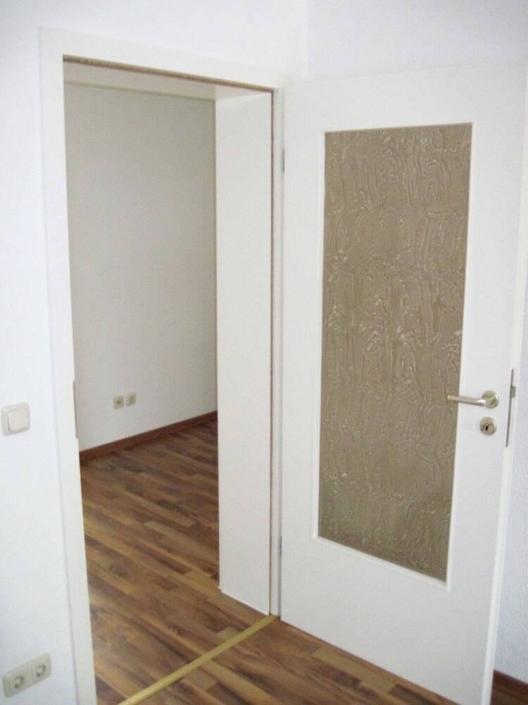 Ab Oktober: gemütliche 2-Raum Wohnung mit Balkon