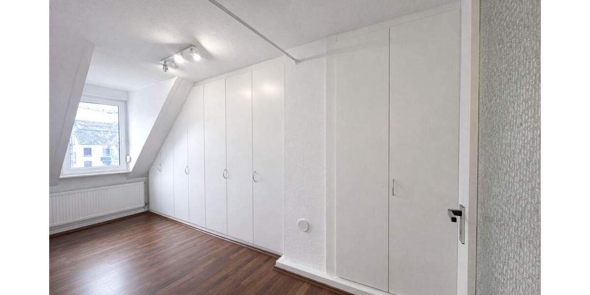 Etagenwohnung Mannheim Quadrate - 4 Zimmer, 95 m&sup2;, 1.150&euro; | Angebot:25678093