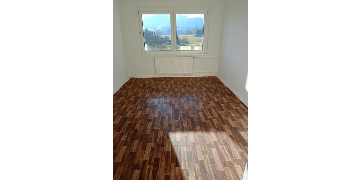 Etagenwohnung Saalfeld (Saale) - 3 Zimmer, 61 m&sup2;, 366&euro; | Angebot:26647248